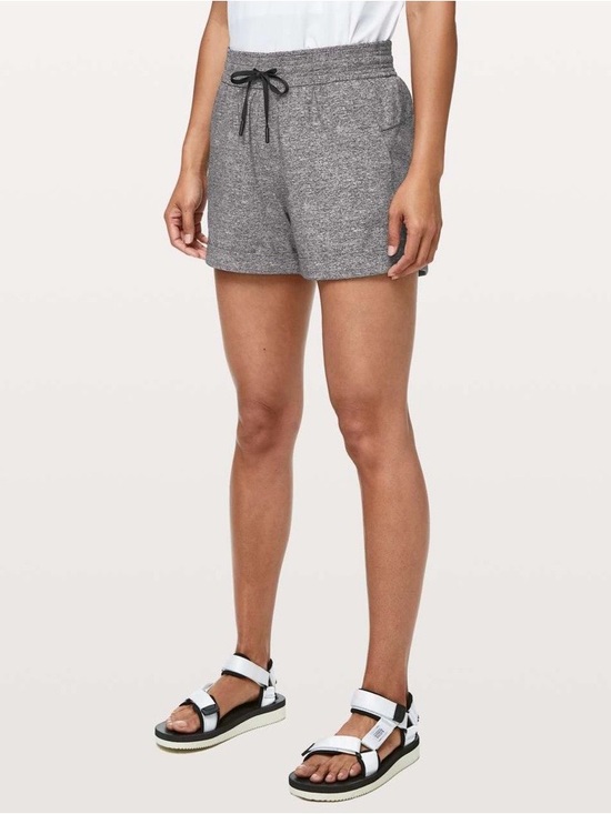 Lululemon Pants - Lululemon Spring Breakaway Shorts in Heather Lux Multi Black 6